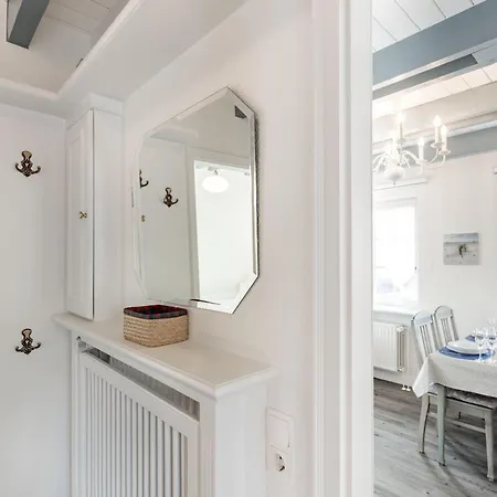 App-hardy-10b Apartment *